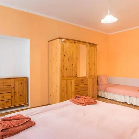 Lägenhet Old - 4 Bedroom *